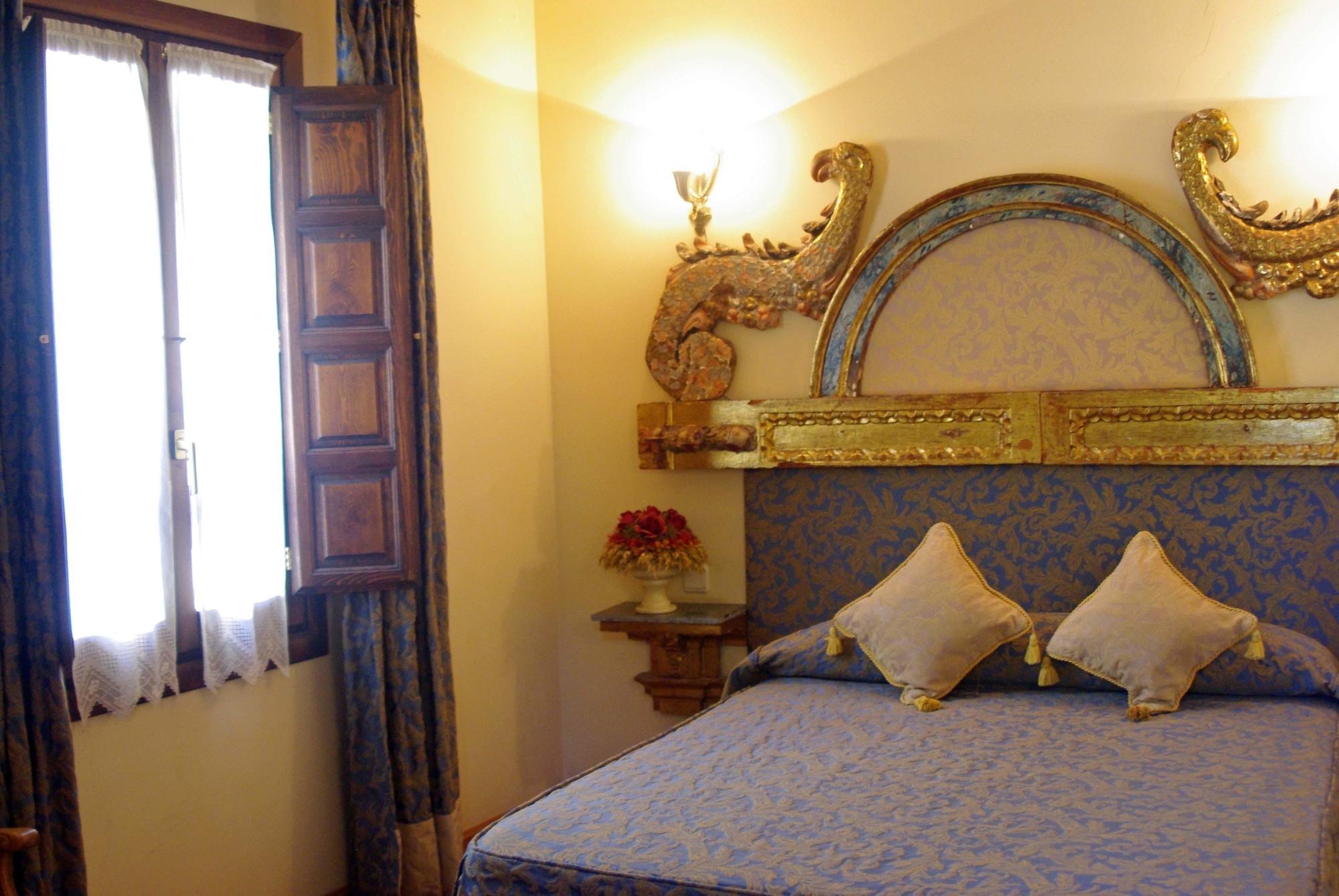 Hotel Alcazar Segovia Værelse billede